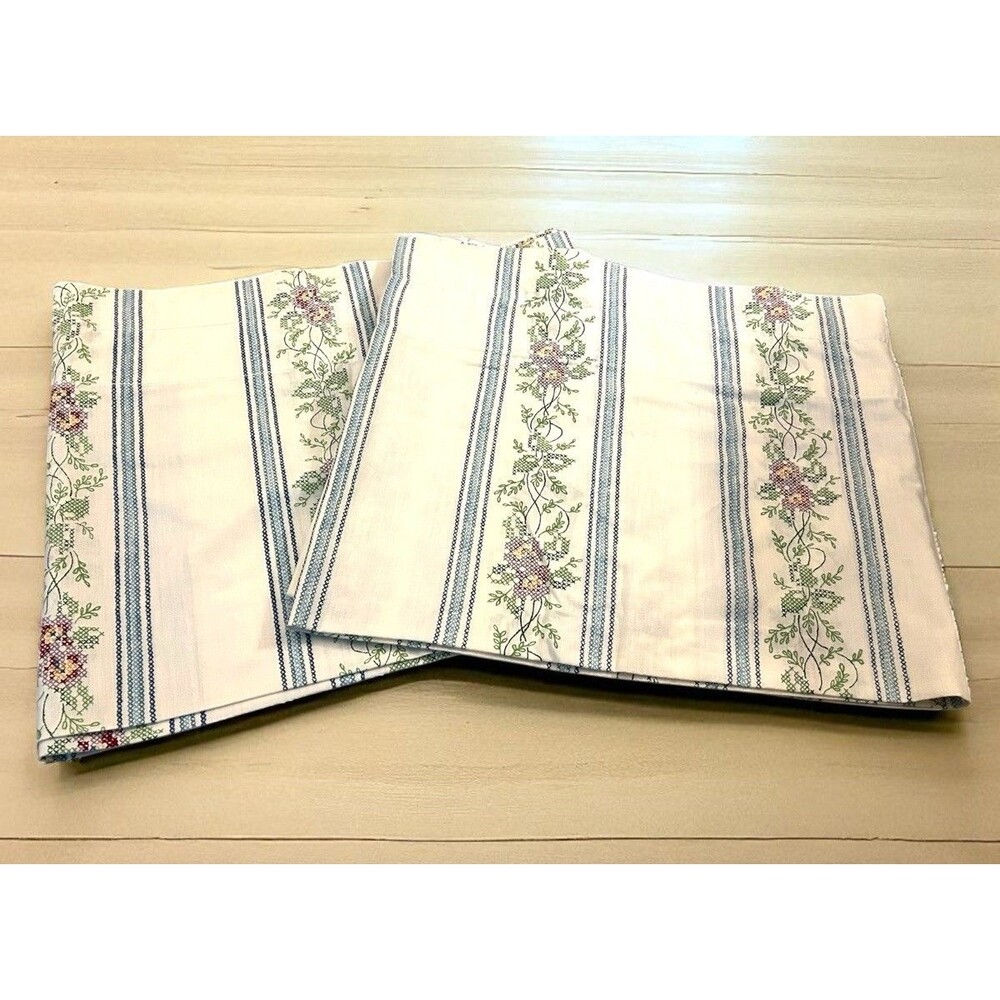 Vtg Pair Of JP Stevens Country Sampler 83"X17" Floral Valances Embroidered Look